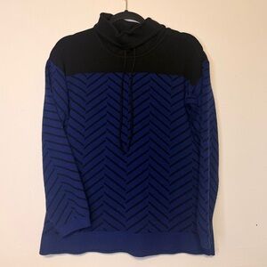 Liz Claiborne Black and Blue Turtleneck Sweater